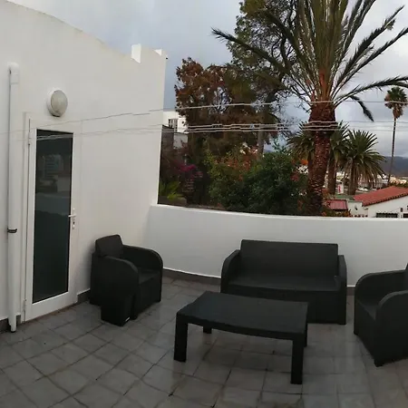 Open-atico Apartment
