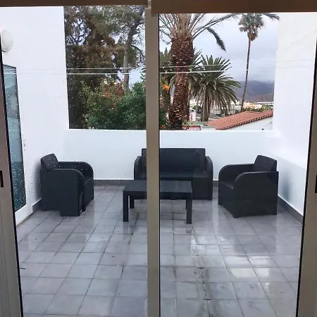 Open-atico Apartment